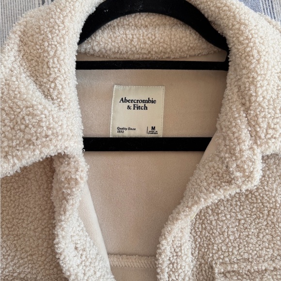 Abercrombie & Fitch Beige Sherpa Jacket - Picture 4 of 6